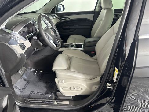 Used 2014 Cadillac SRX Performance w/ Driver Awareness Package image 9