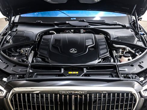 New 2026 Mercedes-Benz Maybach S 580 4MATIC image 11