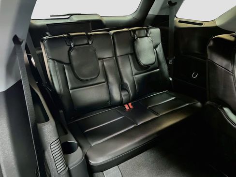 Used 2024 Ford Explorer XLT w/ Equipment Group 202A image 25