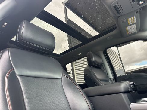 Used 2024 Ford F250 Lariat w/ Lariat Ultimate Package image 19