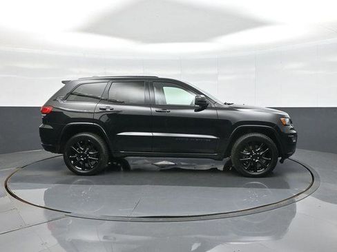 Used 2021 Jeep Grand Cherokee Laredo X AWD/4WD image 8
