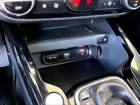 Used 2021 Kia Soul EX FWD image 23