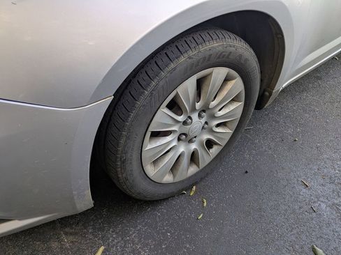 Used 2012 Chrysler 200 LX image 6