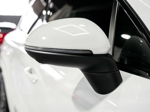 Used 2024 Porsche Cayenne w/ Premium Package Plus image 45