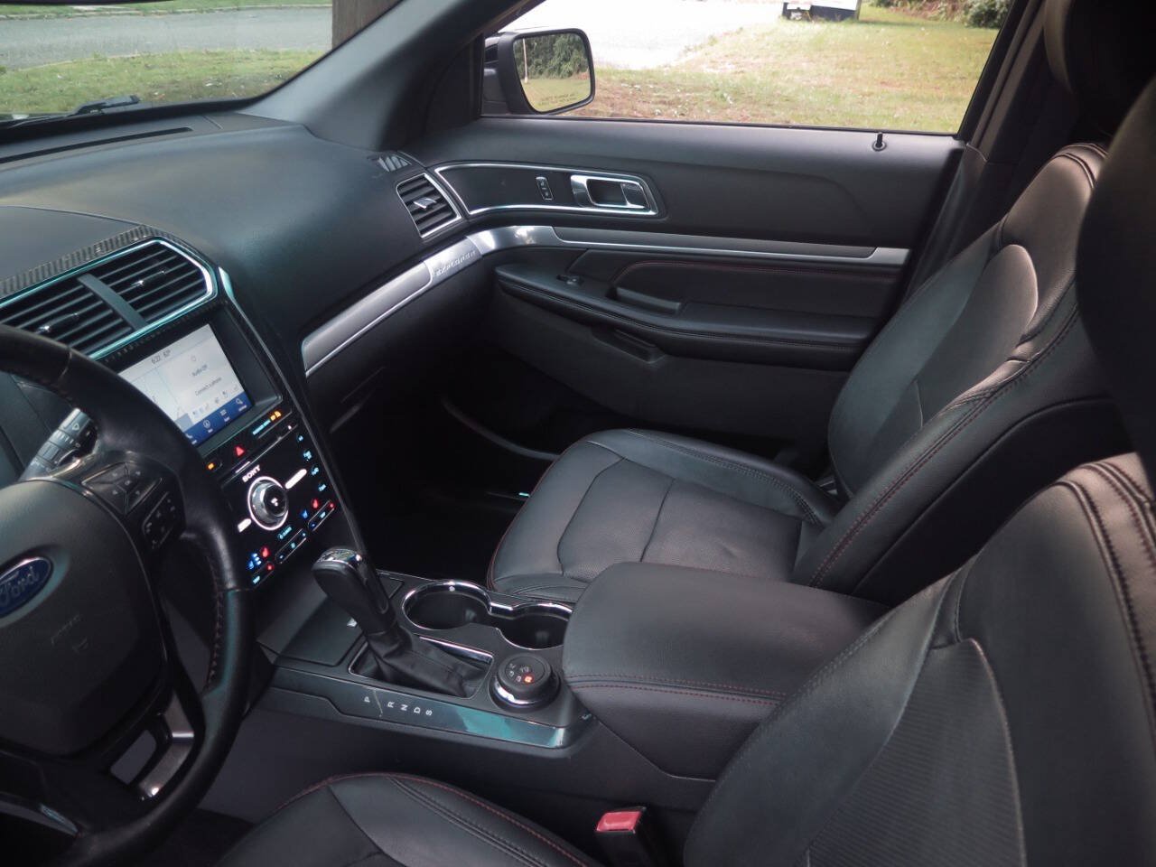 Used 2016 Ford Explorer Sport w/ Equipment Group 401A AWD/4WD image 13