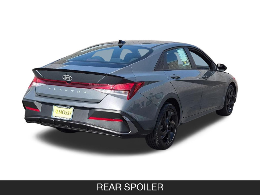 Used 2026 Hyundai Elantra Sport FWD image 9