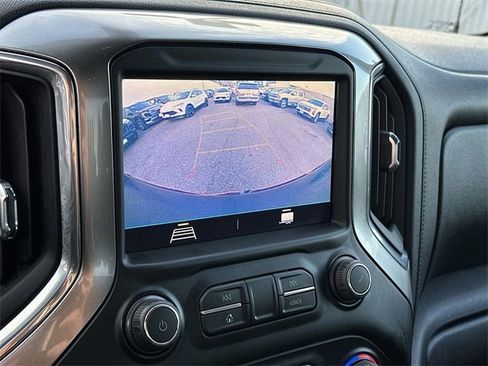 Used 2021 Chevrolet Silverado 1500 LT Trail Boss w/ Bed Protection Package image 13