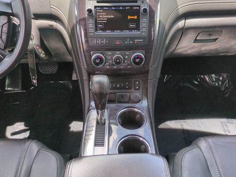 Used 2017 Buick Enclave Leather FWD image 19