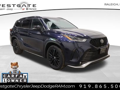 Used 2023 Toyota Highlander XSE