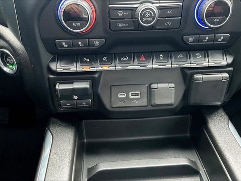 Used 2021 Chevrolet Silverado 1500 LTZ image 33