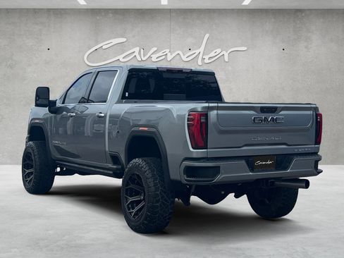 Used 2024 GMC Sierra 2500 Denali Ultimate image 12