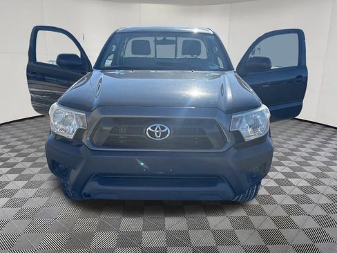 Used 2014 Toyota Tacoma Base image 24