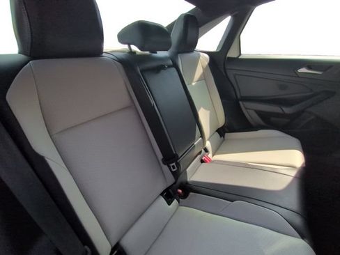 Used 2019 Volkswagen Jetta R-Line FWD image 25