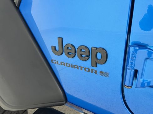 Used 2023 Jeep Gladiator Sport w/ Trailer Tow Package AWD/4WD image 27