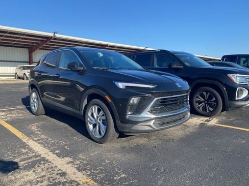 Used 2025 Buick Encore GX Preferred image 1