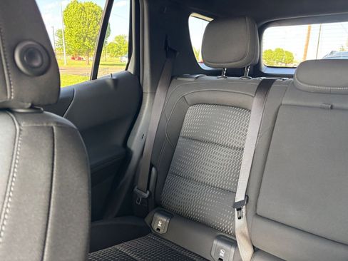 Used 2025 Chevrolet Equinox LT image 38