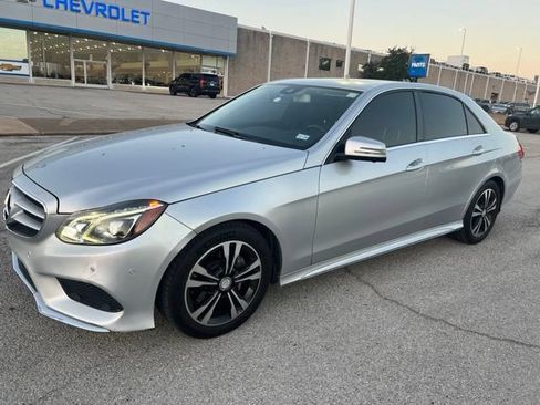 Used 2014 Mercedes-Benz E 400 Sport Sedan image 2