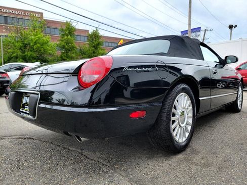 Used 2004 Ford Thunderbird Deluxe image 10