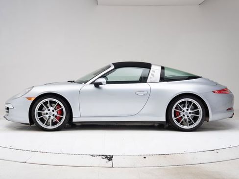 Used 2015 Porsche 911 Targa 4S AWD/4WD image 2