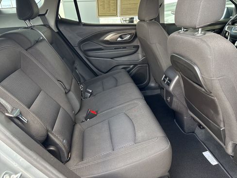 Certified 2024 GMC Terrain SLE w/ Driver Convenience Package image 13