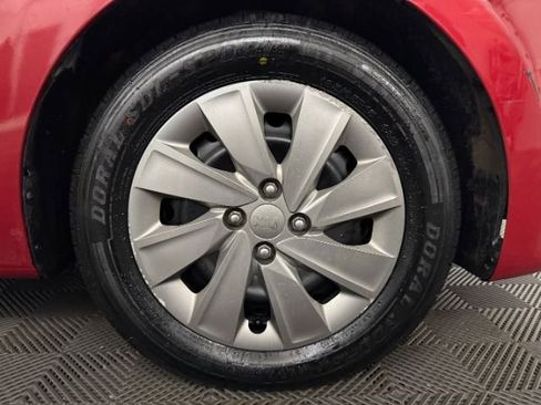 Used 2019 Kia Rio S image 18