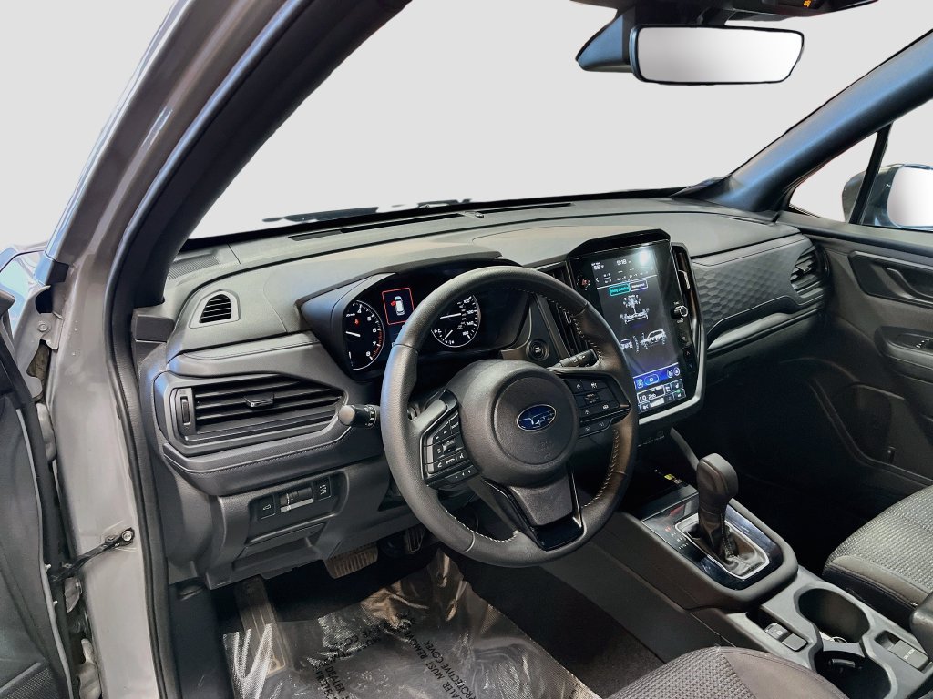 Used 2025 Subaru Forester Premium AWD/4WD image 9