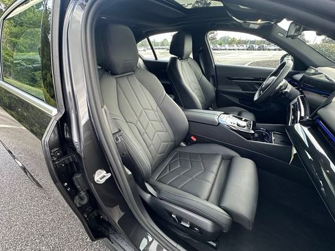 Certified 2026 BMW 530i w/ Premium Package RWD image 26