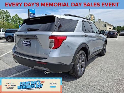 Certified 2022 Ford Explorer XLT w/ Equipment Group 202A AWD/4WD image 10