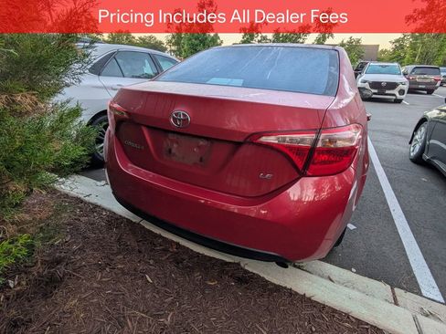 Used 2018 Toyota Corolla LE FWD image 7