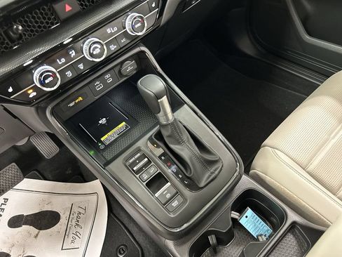 Used 2024 Honda CR-V EX-L image 17