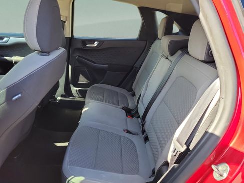 Used 2020 Ford Escape SE image 22