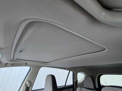 Used 2018 Toyota RAV4 XLE image 8