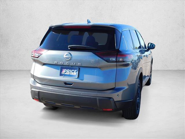 Used 2025 Nissan Rogue SV FWD image 9