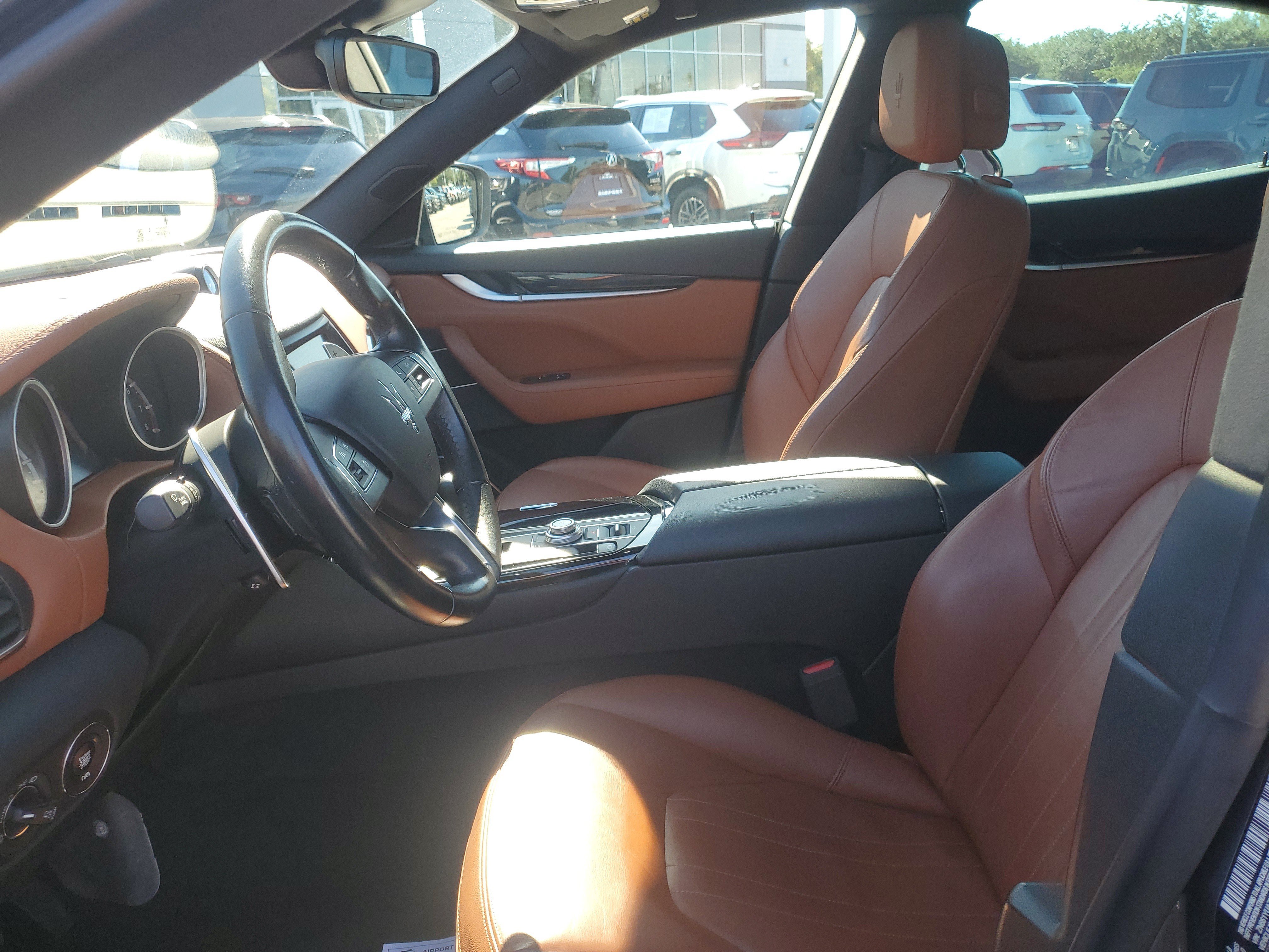Used 2017 Maserati Levante S AWD/4WD image 14