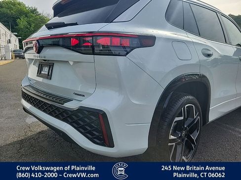 Certified 2026 Volkswagen Tiguan SEL R-Line AWD/4WD image 30