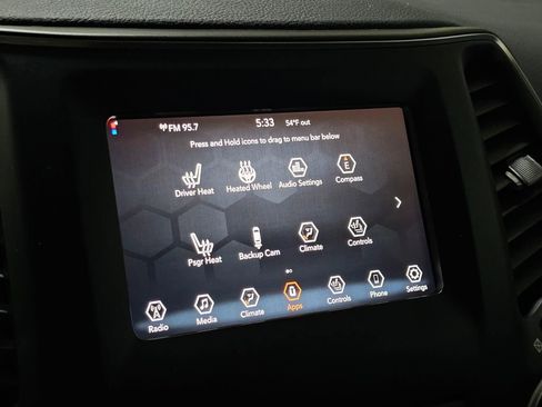 Used 2020 Jeep Cherokee Latitude Plus w/ Cold Weather Group image 11