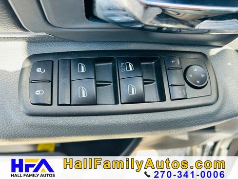 Used 2013 RAM 1500 Classic SLT w/ Premium Display Pkg RWD image 13