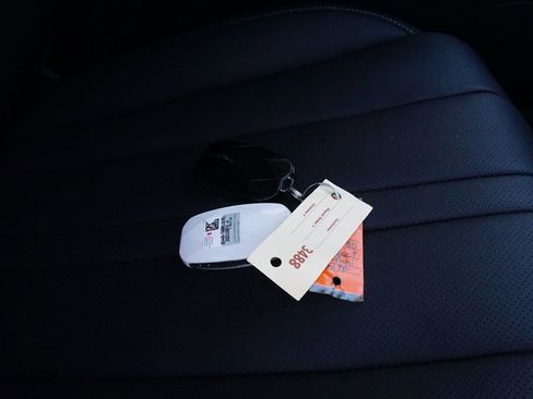 Certified 2025 Genesis GV80 2.5T Select image 24