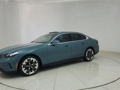 Used 2025 BMW 540i xDrive 540i xDrive image 65