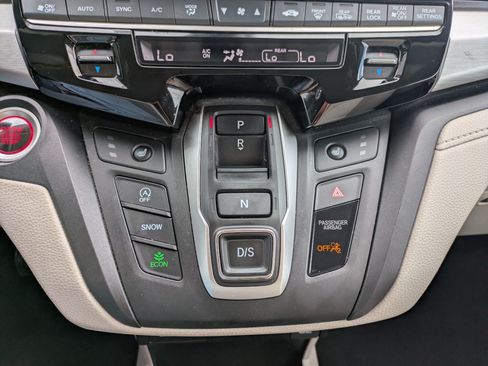 Used 2025 Honda Odyssey EX-L image 29