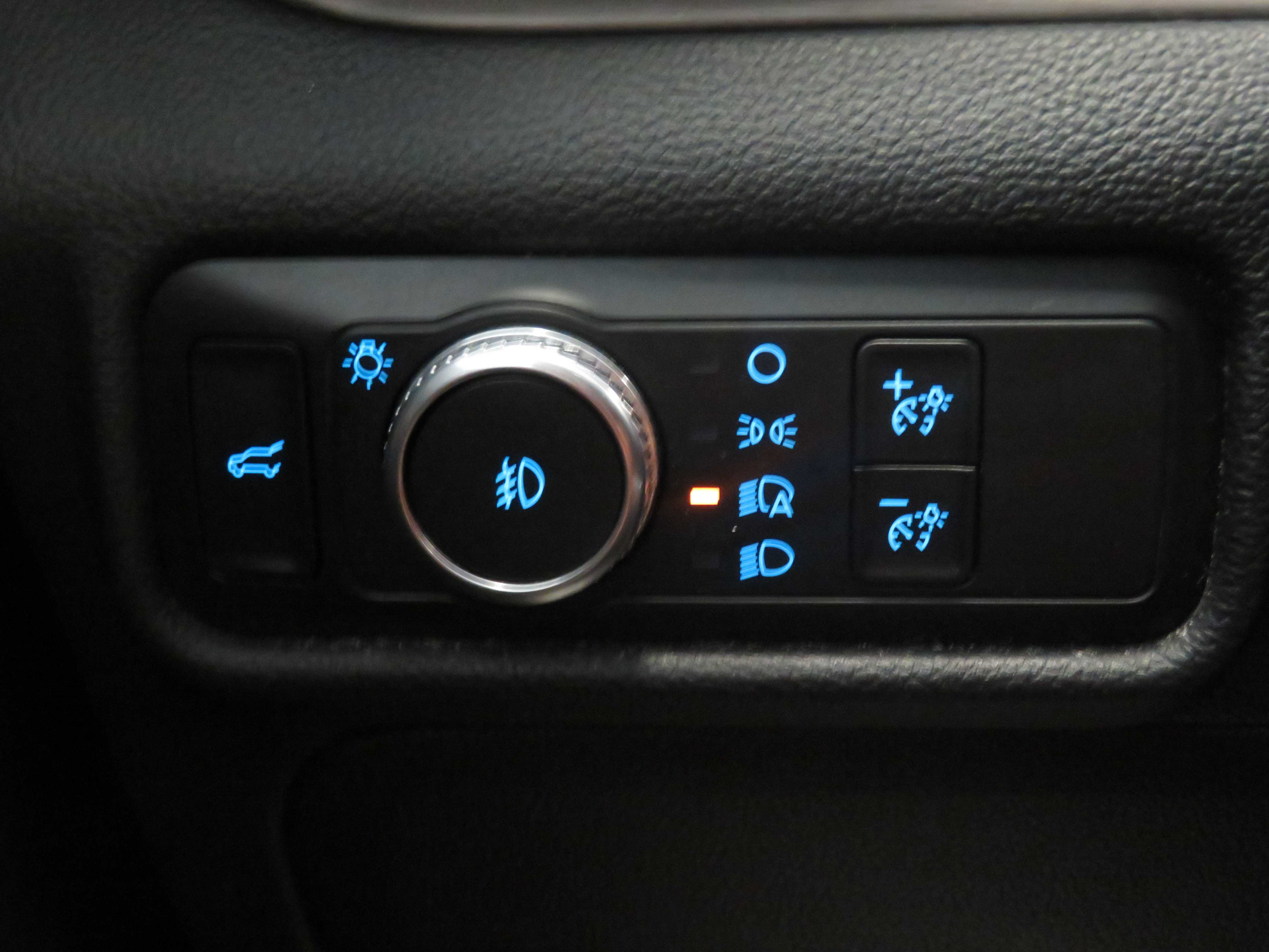 Used 2020 Ford Explorer Limited AWD/4WD image 34