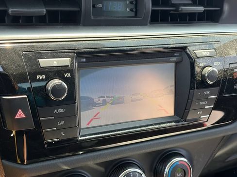 Used 2016 Toyota Corolla L FWD image 8