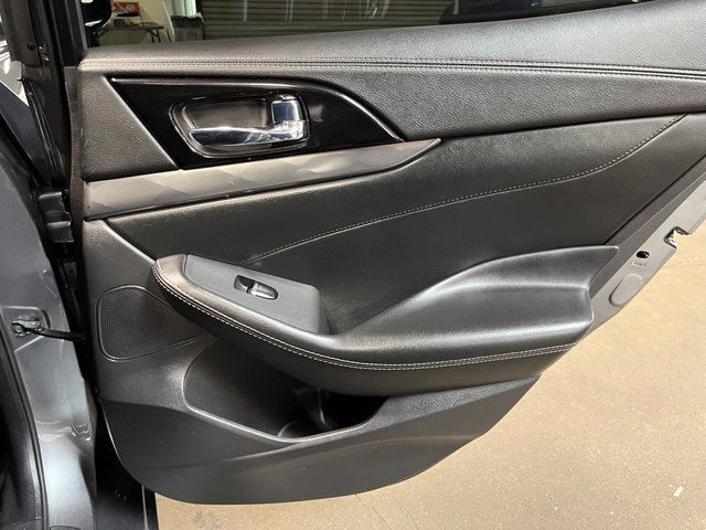 Used 2021 Nissan Maxima 3.5 SV w/ Floor Mat Group FWD image 13