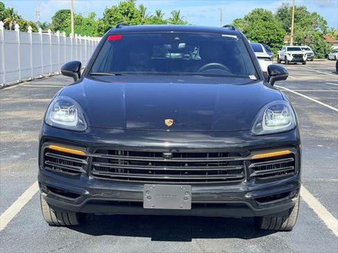 Used 2023 Porsche Cayenne Platinum Edition AWD/4WD image 11