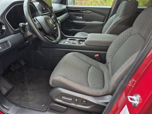 Certified 2025 Honda Pilot Sport image 17