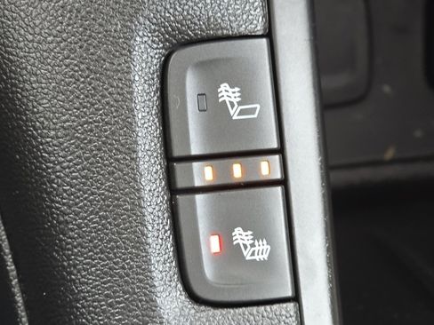 Used 2019 GMC Acadia SLT w/ LPO, Floor Liner Package image 8