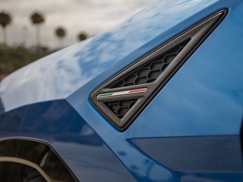 Used 2020 Lamborghini Urus AWD/4WD image 24