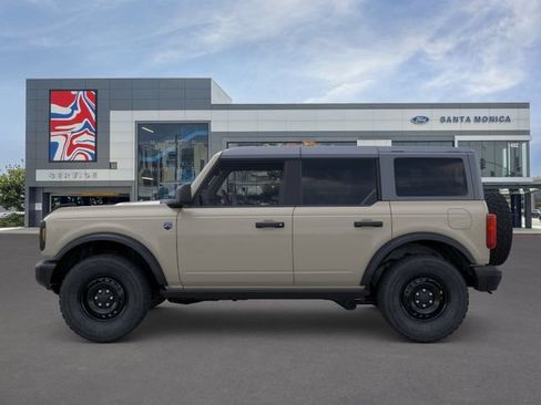 New 2026 Ford Bronco Big Bend w/ Black Diamond Package AWD/4WD image 3