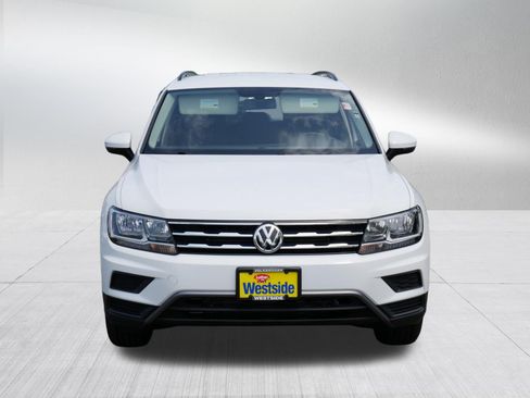 Used 2020 Volkswagen Tiguan SE w/ 3rd Row Seat Package AWD/4WD image 2