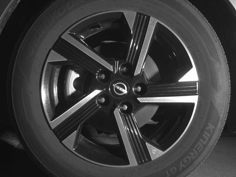 Used 2025 Nissan Sentra SV image 12